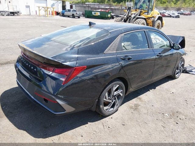 2025 HYUNDAI ELANTRA SEL SPORT 4
