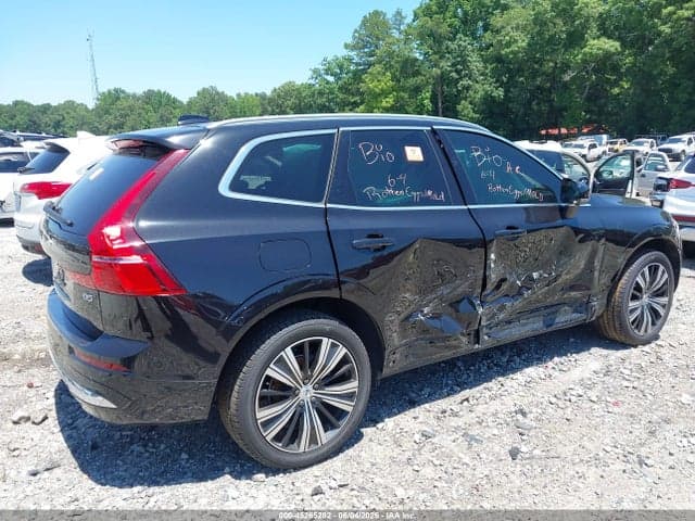 2022 VOLVO XC60 B5 6