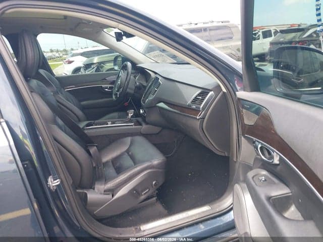 2019 VOLVO XC90 T5 5