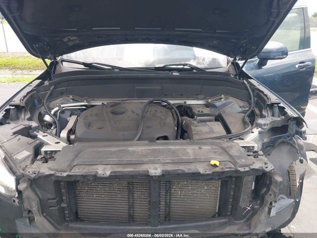 2019 VOLVO XC90 T5 10