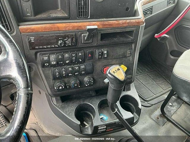 2019 INTERNATIONAL LT 5