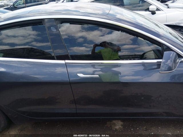 2018 TESLA MODEL 3 LONG RANGE/PERFORMANCE 12