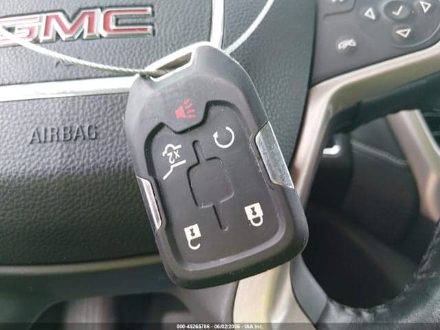 2017 GMC ACADIA DENALI 11
