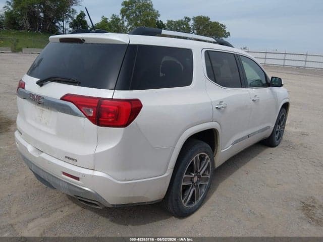 2017 GMC ACADIA DENALI 4