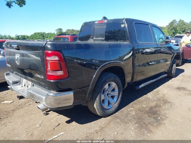 2022 RAM 1500 LARAMIE 4X4 5'7 BOX 4