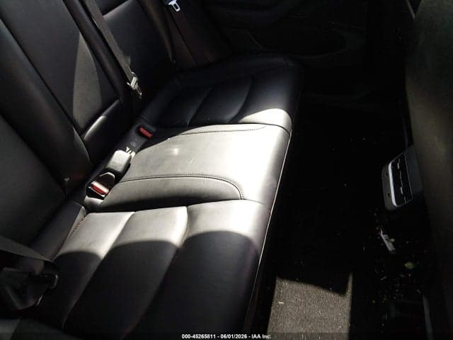 2018 TESLA MODEL 3 LONG RANGE/PERFORMANCE 8