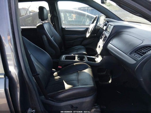 2018 DODGE GRAND CARAVAN GT 5