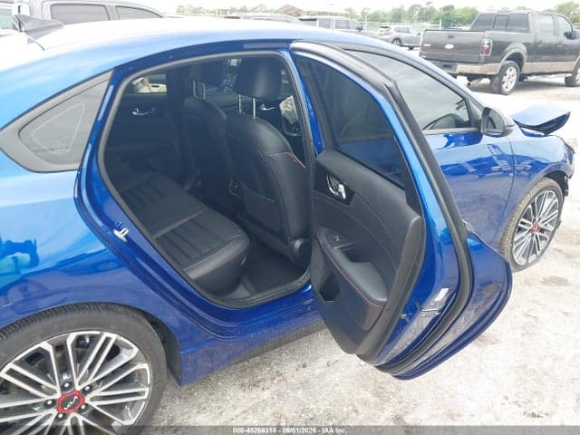 2024 KIA FORTE GT 8