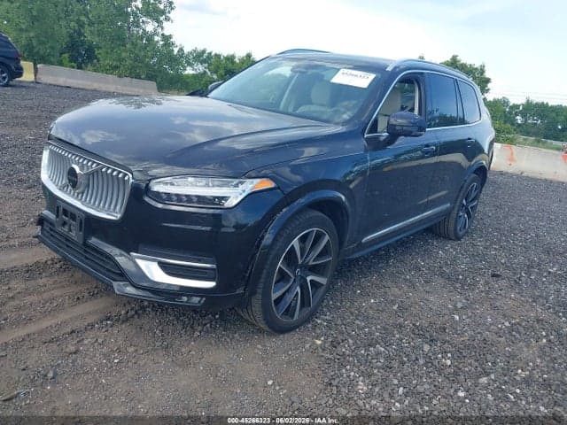 2023 VOLVO XC90 B5 2