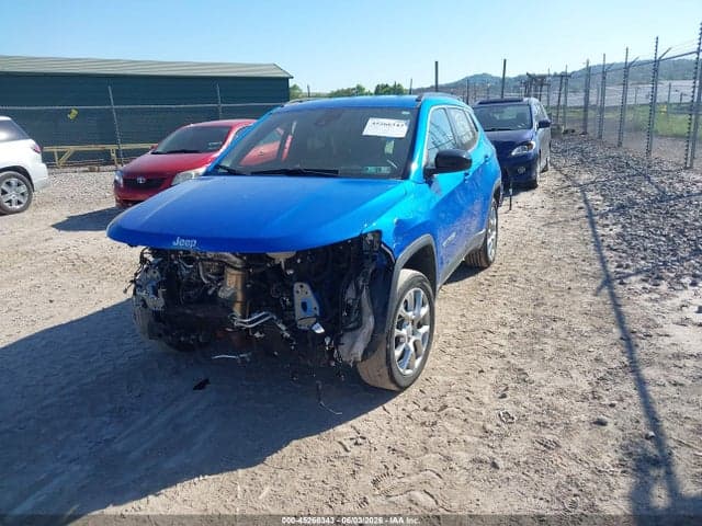 2023 JEEP COMPASS LATITUDE LUX FWD 2