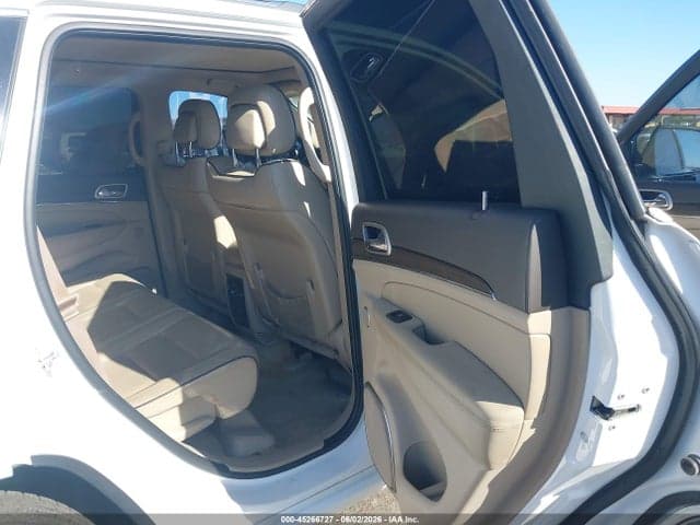 2017 JEEP GRAND CHEROKEE 8