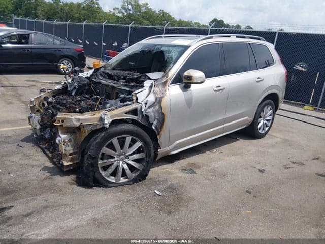 2016 VOLVO XC90 T6 2