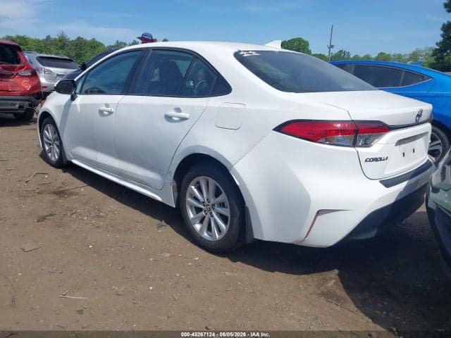 2026 TOYOTA COROLLA LE 3