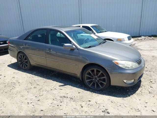 2006 TOYOTA CAMRY XLE