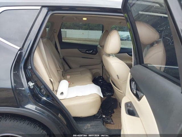 2017 NISSAN ROGUE SL 8