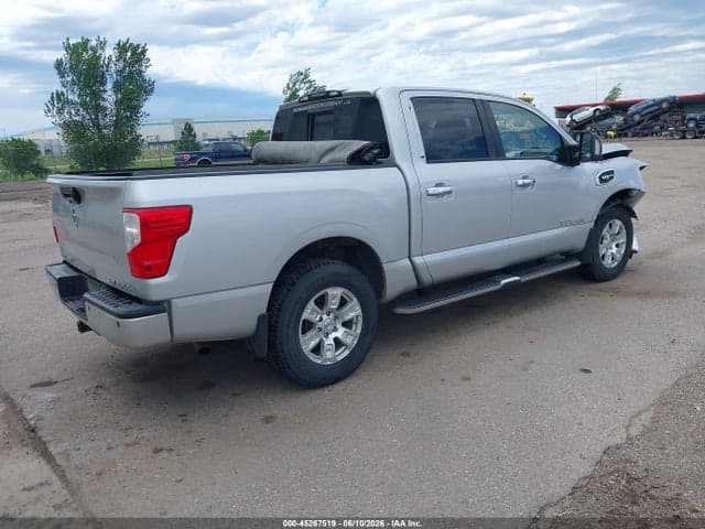 2017 NISSAN TITAN SV 4
