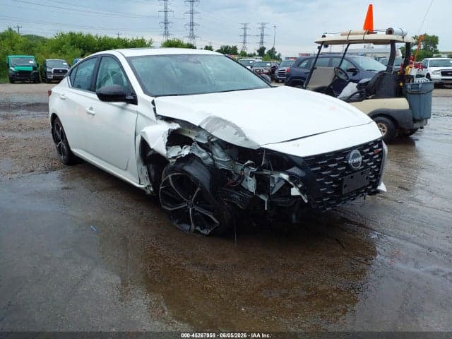 2024 NISSAN ALTIMA SR FWD - 1