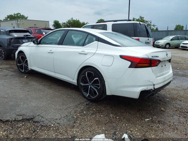 2024 NISSAN ALTIMA SR FWD 3