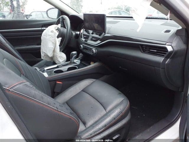 2024 NISSAN ALTIMA SR FWD 5