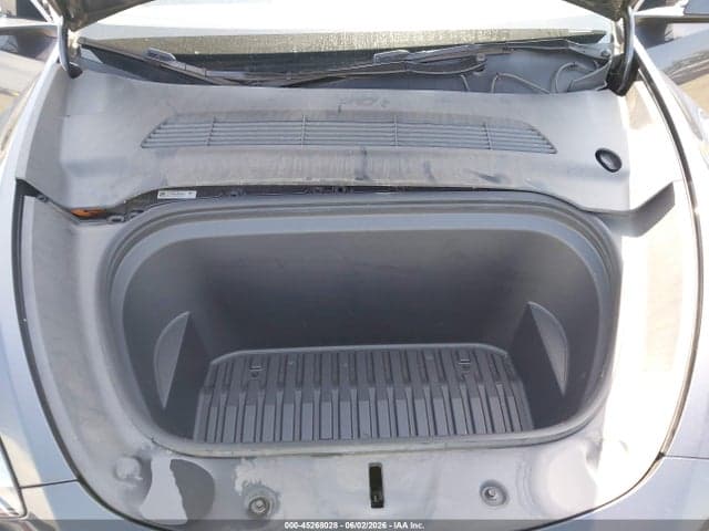 2024 TESLA MODEL Y 10