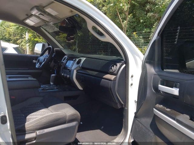 2018 TOYOTA TUNDRA SR5 5.7L V8 5