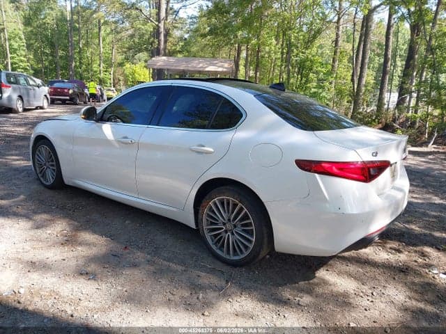 2017 ALFA ROMEO GIULIA TI AWD 3