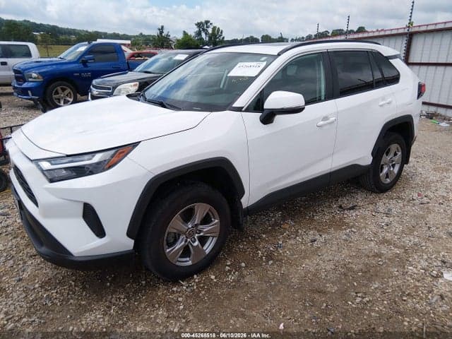 2023 TOYOTA RAV4 XLE 2