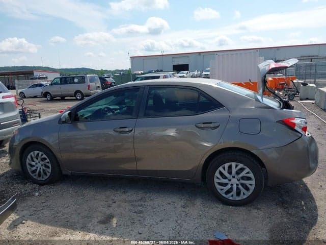 2018 TOYOTA COROLLA LE 14