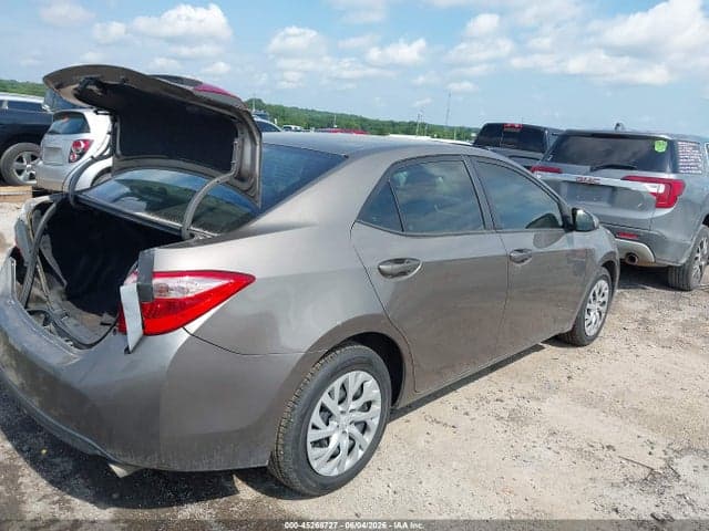 2018 TOYOTA COROLLA LE 4