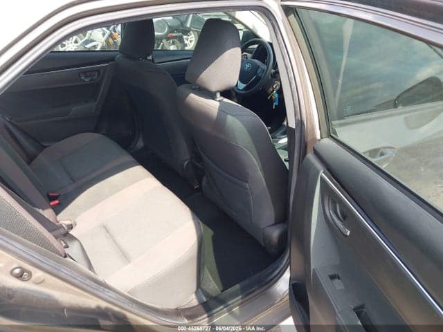 2018 TOYOTA COROLLA LE 8