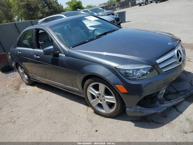 2011 MERCEDES-BENZ C 300