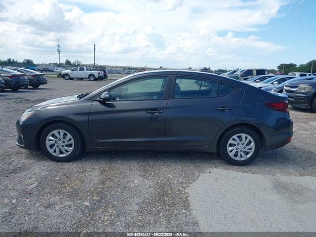 2020 HYUNDAI ELANTRA SE 14