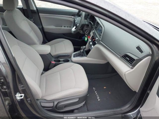 2020 HYUNDAI ELANTRA SE 5