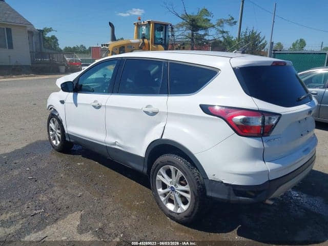 2017 FORD ESCAPE SE 3