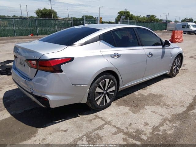 2022 NISSAN ALTIMA SV FWD 4