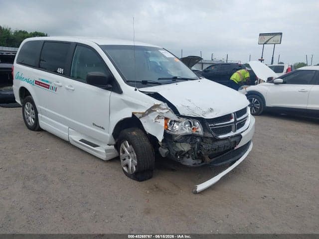 2018 DODGE GRAND CARAVAN SE
