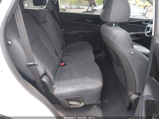 2019 KIA SORENTO 3.3L LX 8