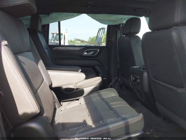 2022 CHEVROLET SUBURBAN 4WD RST 8