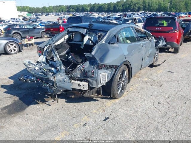 2024 TOYOTA PRIUS XLE 4