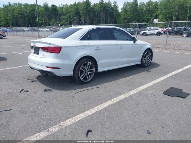 2017 AUDI A3 2.0T PREMIUM 4