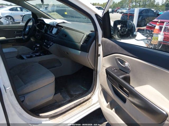 2020 KIA SEDONA LX 5
