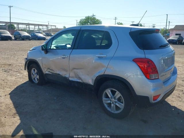 2022 CHEVROLET TRAX AWD LS 3