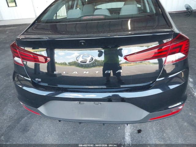 2020 HYUNDAI ELANTRA SE 16