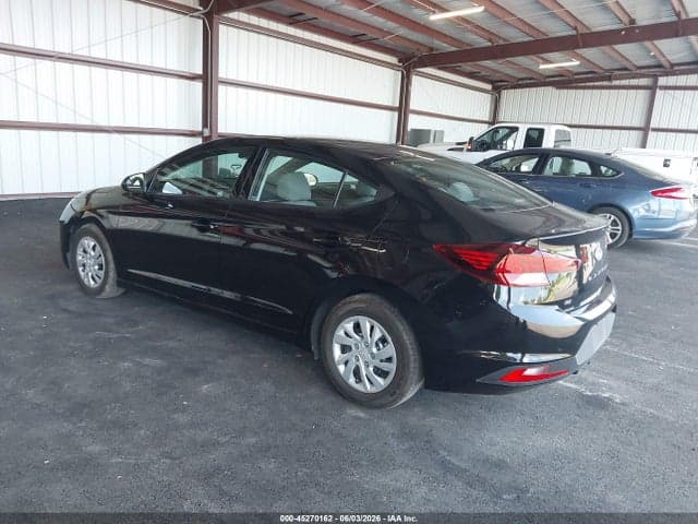 2020 HYUNDAI ELANTRA SE 3