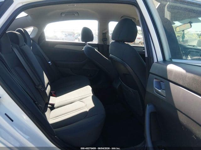 2019 HYUNDAI SONATA SE 8