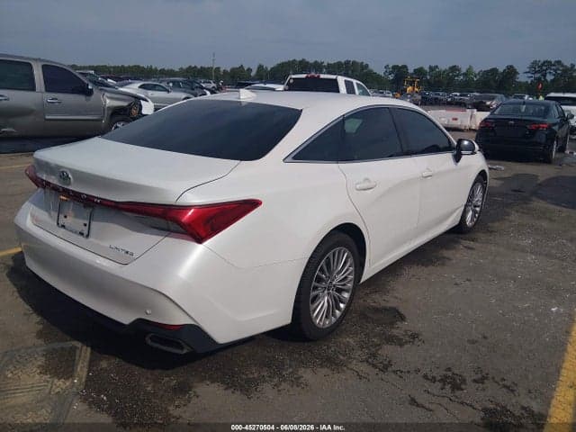 2021 TOYOTA AVALON LIMITED 4