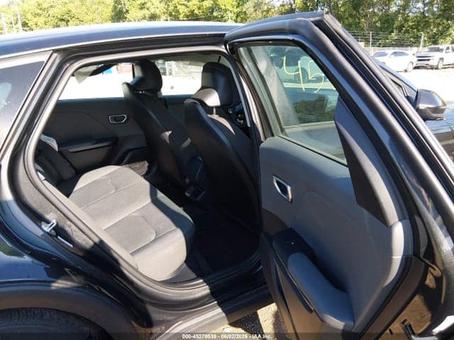 2025 KIA K4 LX 8
