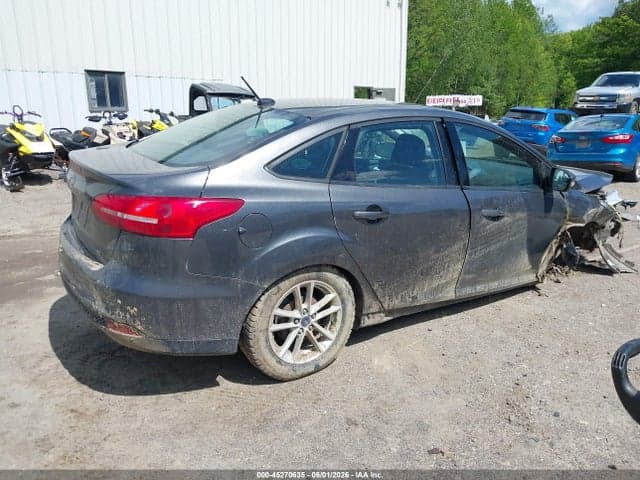2017 FORD FOCUS SE 4