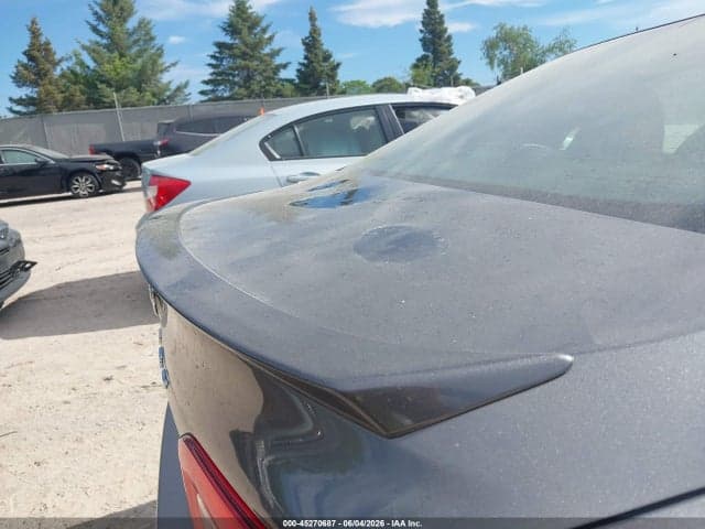 2020 TOYOTA CAMRY SE 6