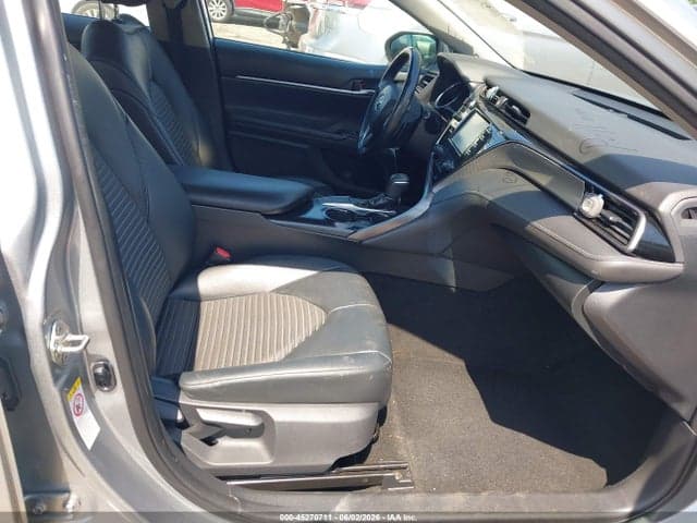 2019 TOYOTA CAMRY SE 5